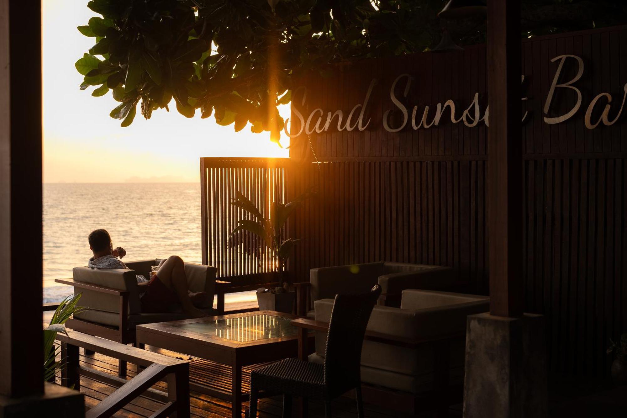 Lanta Sand Resort & Spa Koh Lanta Exterior photo