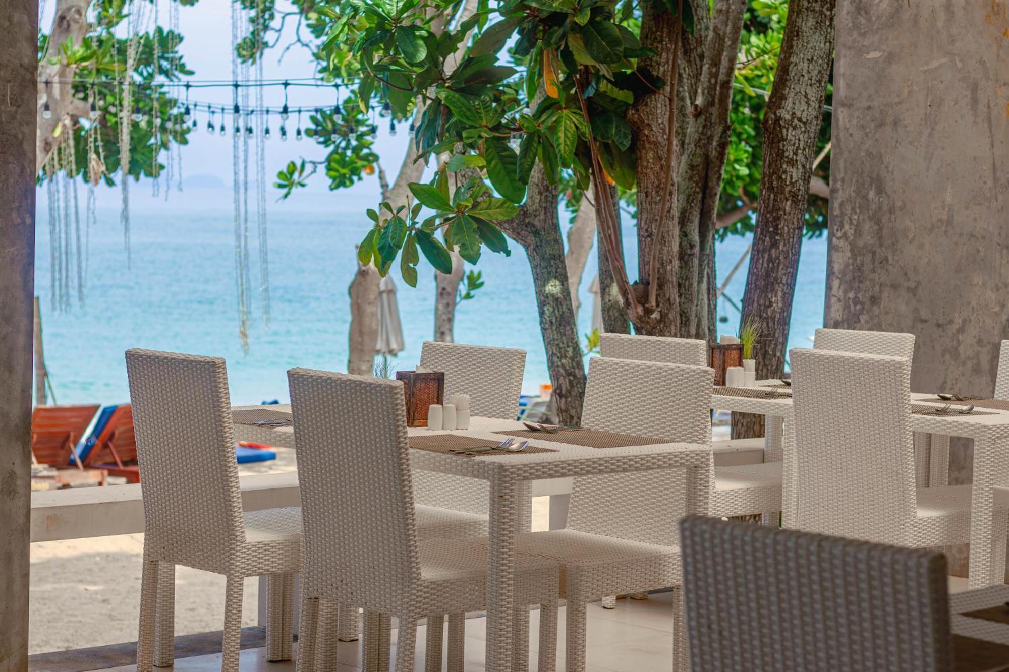 Lanta Sand Resort & Spa Koh Lanta Exterior photo