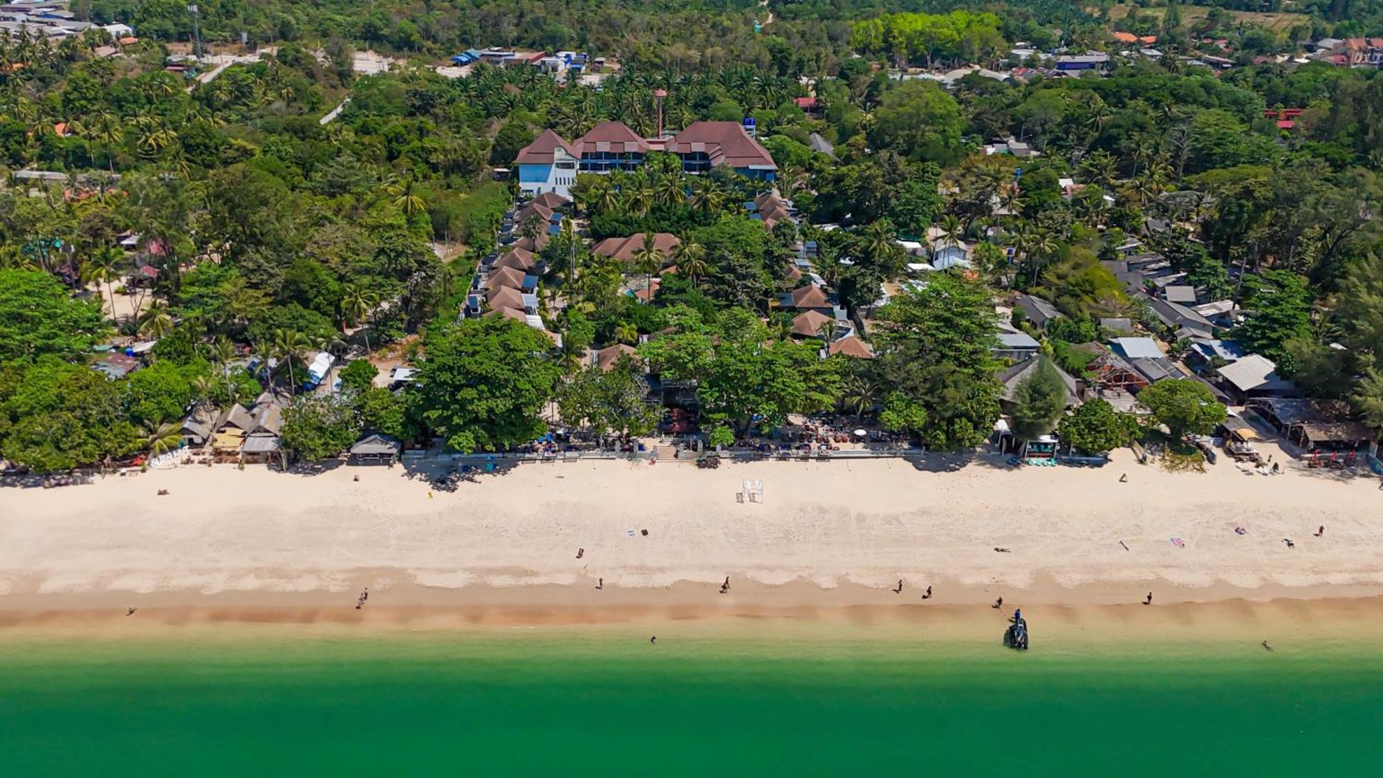 Lanta Sand Resort & Spa Koh Lanta Exterior photo