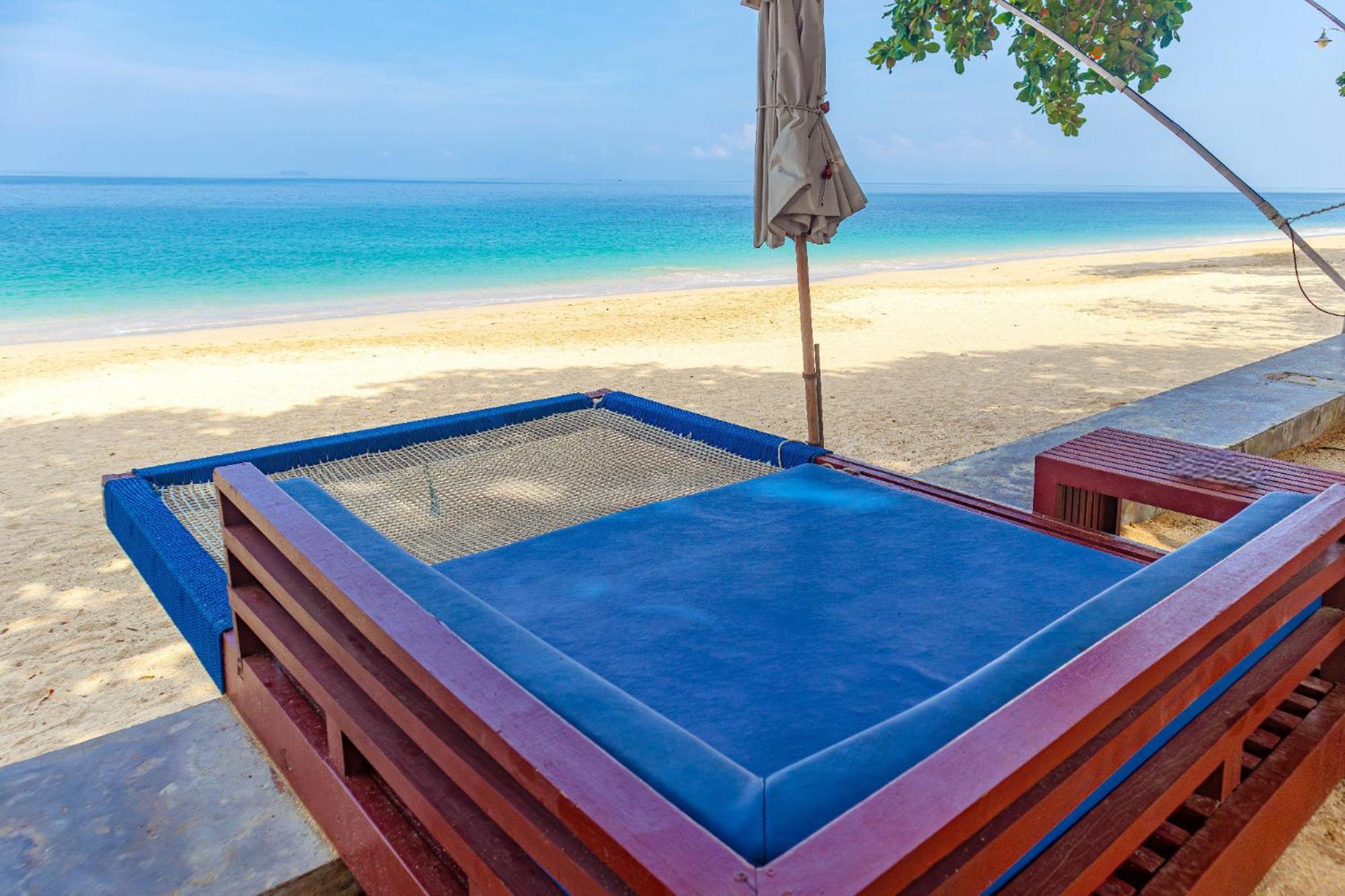 Lanta Sand Resort & Spa Koh Lanta Exterior photo